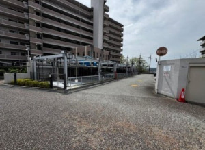 川西市東畦野、マンションの画像です