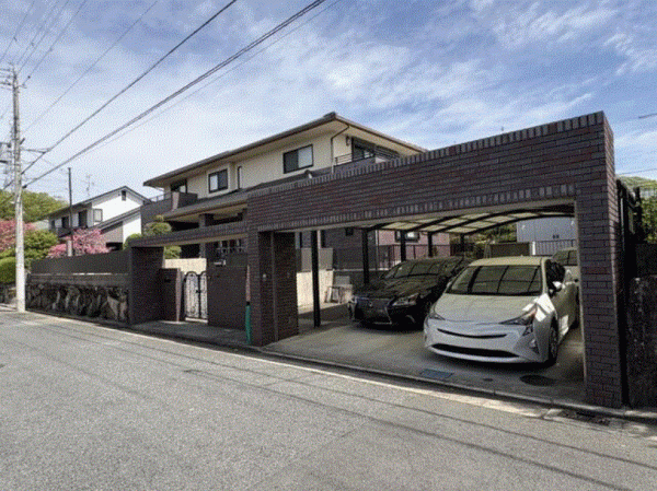 川西市美山台、中古一戸建ての画像です