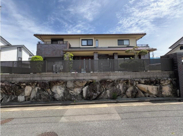 川西市美山台、中古一戸建ての画像です