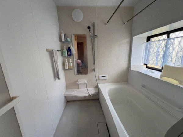 川西市美山台、中古一戸建ての画像です