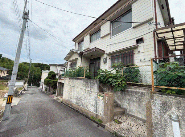 川西市松が丘町、土地の画像です