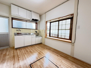 川西市松が丘町、中古一戸建ての画像です