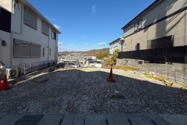 川西市鼓が滝、土地の画像です