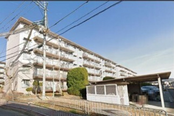 川西市清和台、マンションの画像です