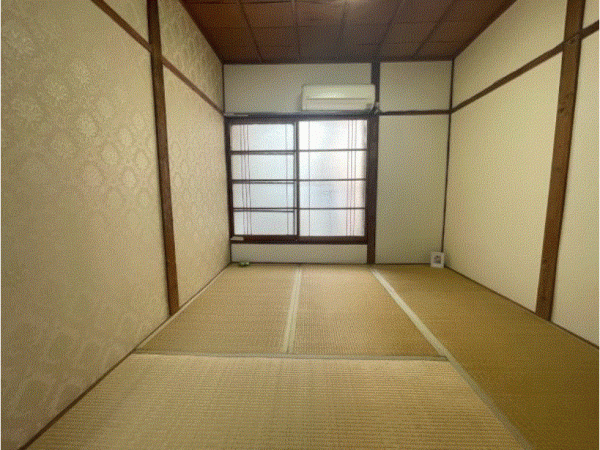 川西市霞ケ丘、中古一戸建ての画像です