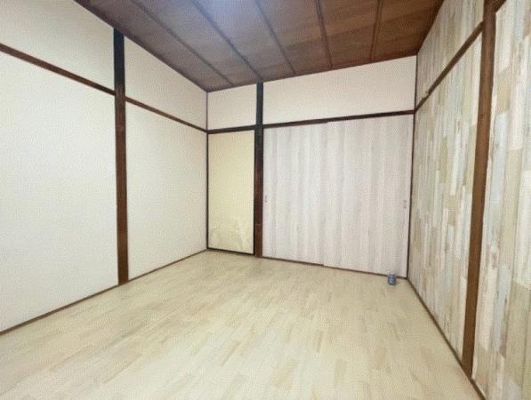 川西市霞ケ丘、中古一戸建ての画像です
