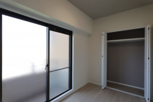 川西市南花屋敷、マンションの画像です