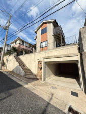 川西市丸山台、中古一戸建ての画像です