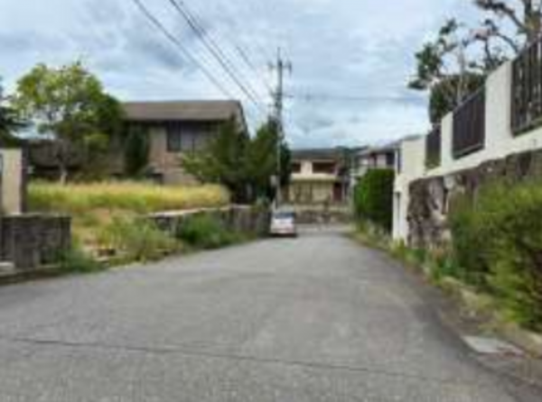 川西市清和台、土地の画像です