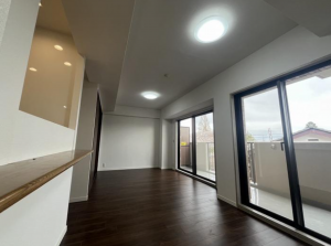 八王子市台町、マンションの居間画像です