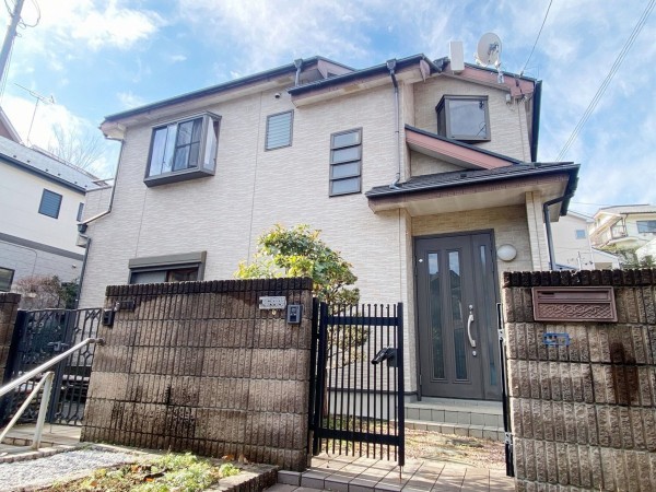 八王子市散田町、中古一戸建ての外観画像です
