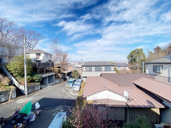 八王子市散田町、中古一戸建ての周辺の街並み画像です