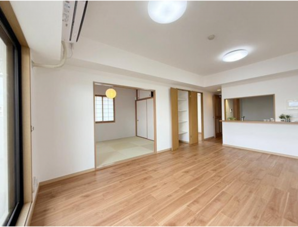 八王子市明神町、マンションの居間画像です