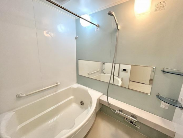 八王子市北野町、マンションの風呂画像です