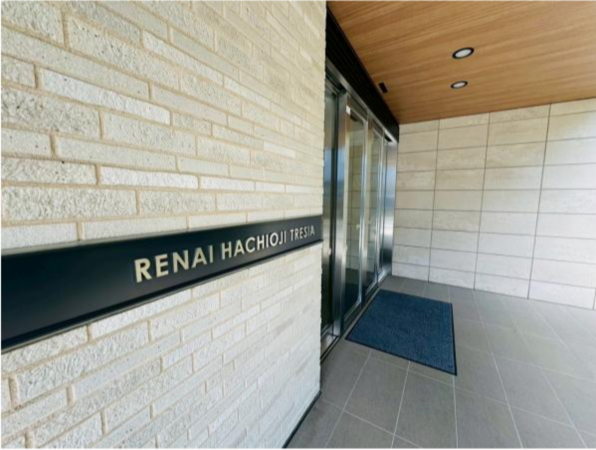 八王子市八日町、マンションのエントランス画像です