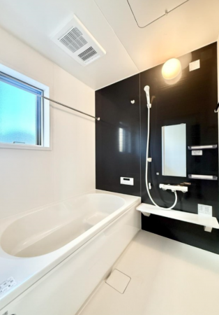 八王子市緑町、新築一戸建ての風呂画像です