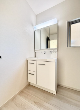 八王子市緑町、新築一戸建ての洗面画像です