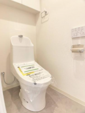 八王子市追分町、マンションのトイレ画像です