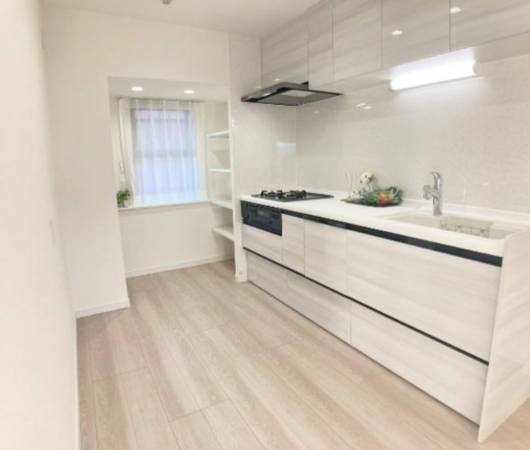 八王子市追分町、マンションのキッチン画像です