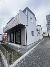 八王子市小門町、新築一戸建ての外観画像です