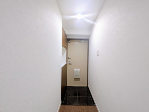 八王子市散田町、マンションの玄関画像です