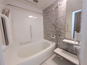 八王子市散田町、マンションの風呂画像です