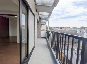 八王子市散田町、マンションのバルコニー画像です