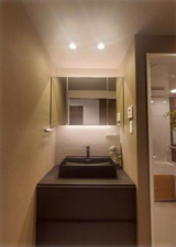 八王子市寺町、マンションの洗面画像です