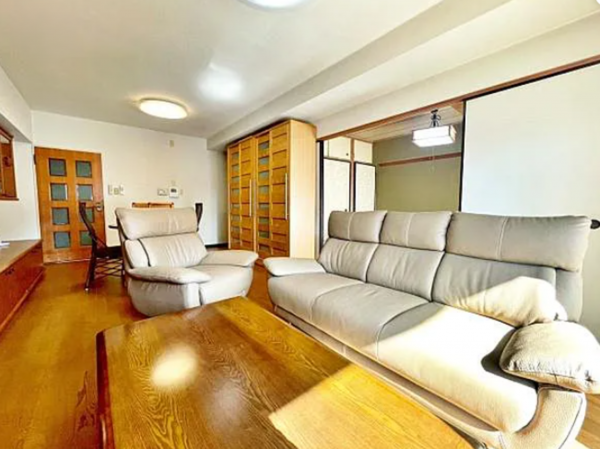 八王子市元横山町、マンションの居間画像です