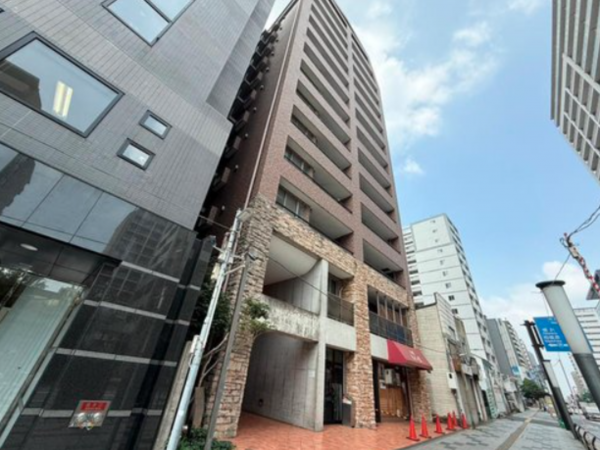 八王子市横山町、マンションの外観画像です