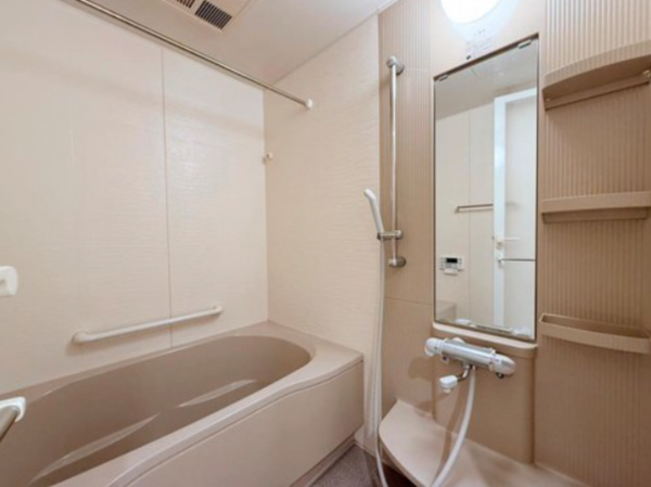 八王子市横山町、マンションの風呂画像です