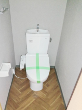 八王子市子安町、マンションのトイレ画像です