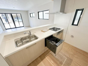 八王子市本町、新築一戸建ての画像です