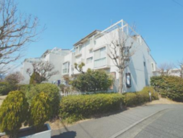 八王子市寺田町、マンションの画像です