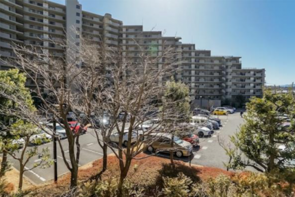 八王子市みなみ野、マンションの画像です