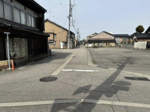 小矢部市津沢、土地の外観画像です