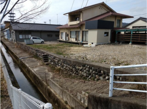小矢部市泉町、土地の外観画像です