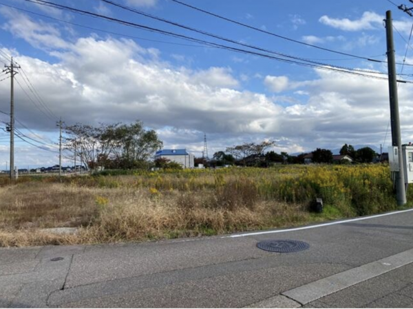 小矢部市野寺、土地の外観画像です