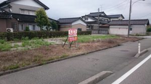 砺波市千保、土地の外観画像です