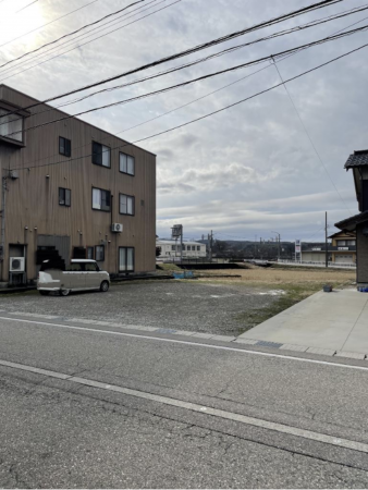 小矢部市新西、土地の外観画像です
