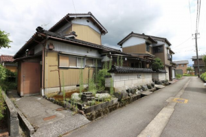 南砺市八塚、土地の外観画像です