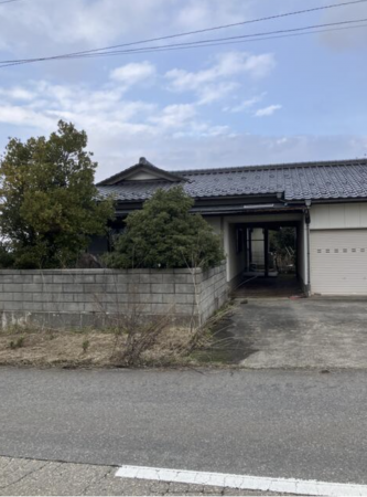 南砺市井口、中古一戸建ての外観画像です