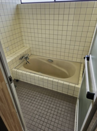 南砺市井口、中古一戸建ての風呂画像です