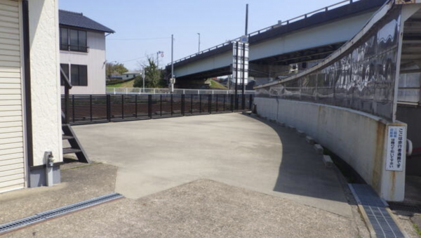 小矢部市後谷、中古一戸建ての外観画像です