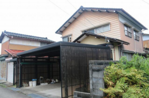 南砺市天神、中古一戸建ての外観画像です