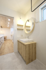 砺波市杉木、新築一戸建ての洗面画像です