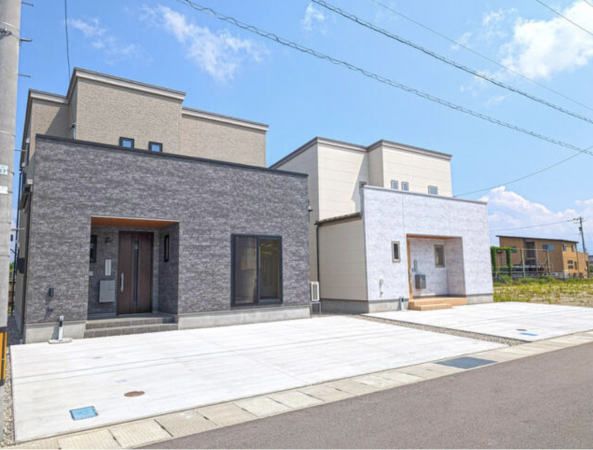 砺波市春日町、新築一戸建ての外観画像です