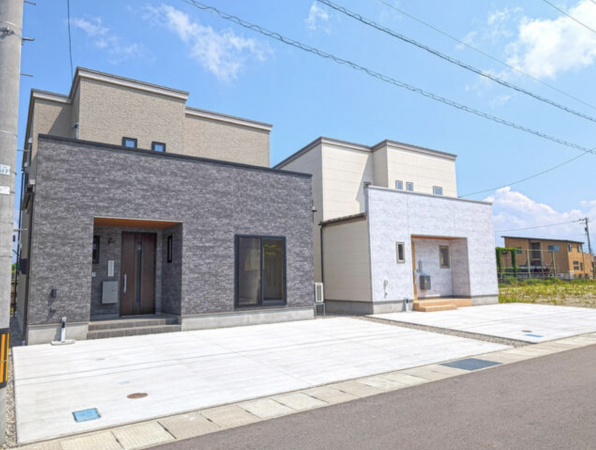 砺波市春日町、新築一戸建ての外観画像です
