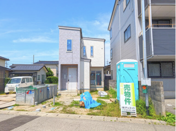 砺波市太郎丸、新築一戸建ての外観画像です