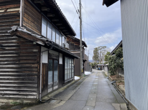 南砺市、中古一戸建ての外観画像です